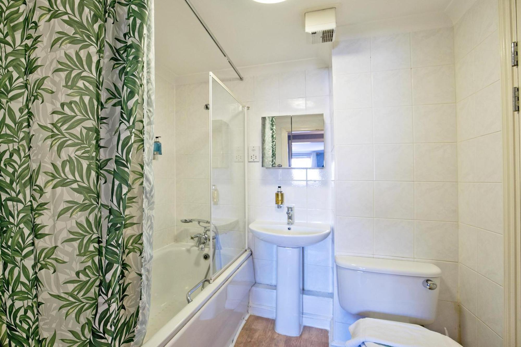 Imperial Meridian Place Apartment Лондон Экстерьер фото