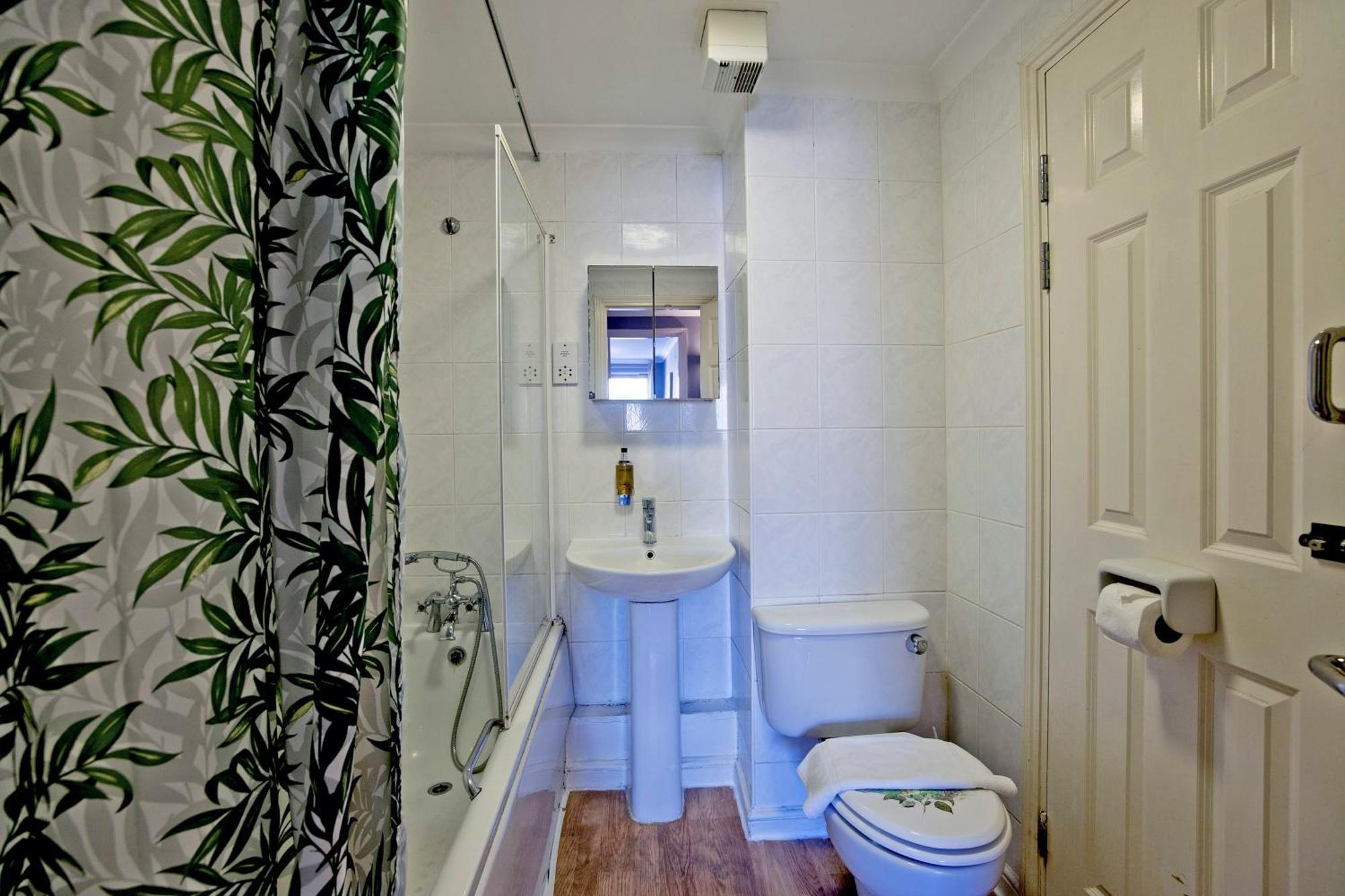 Imperial Meridian Place Apartment Лондон Экстерьер фото